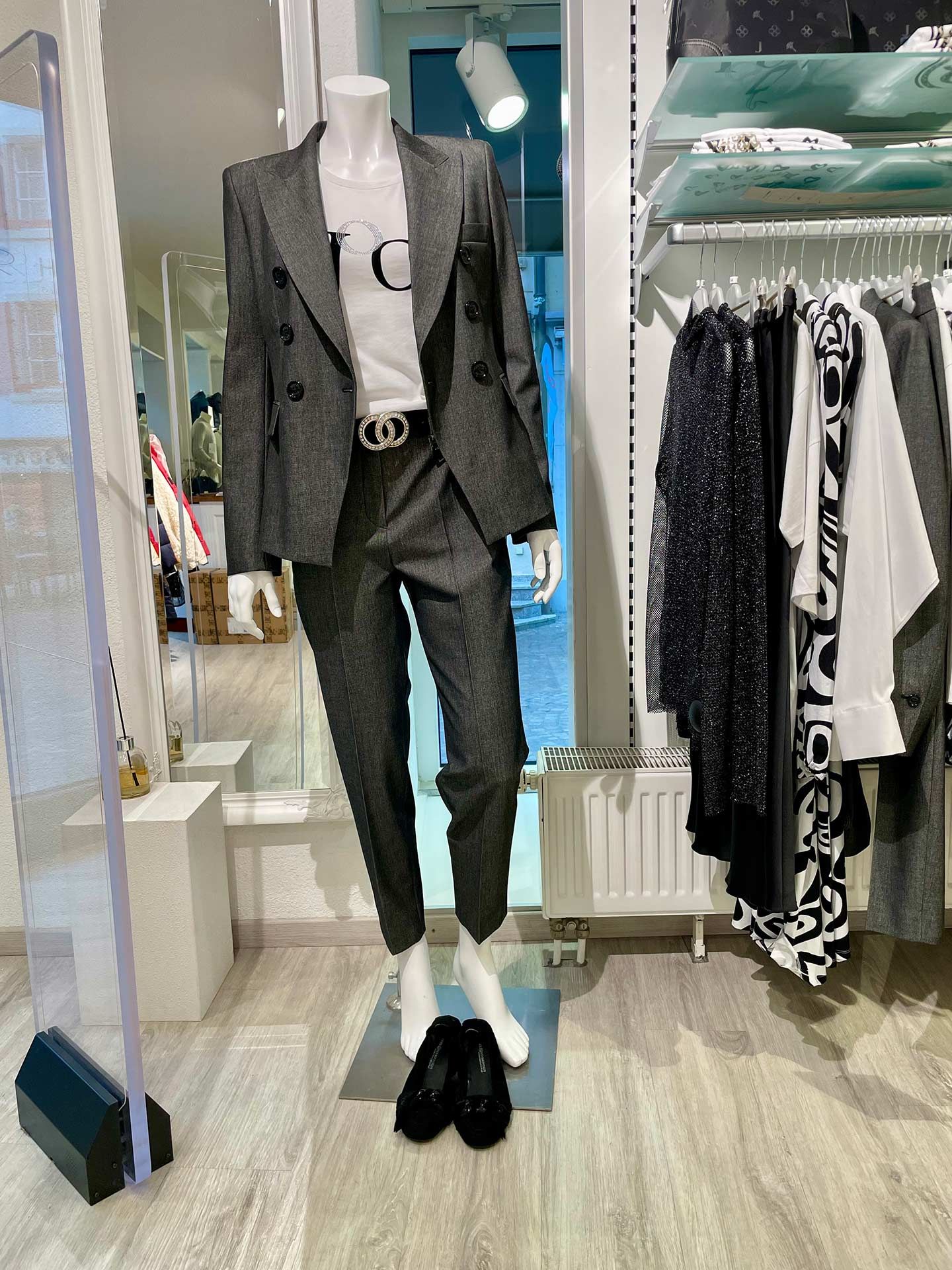 Herbstoutfits für Herren – Aeronautica Militare und Joop! kombiniert