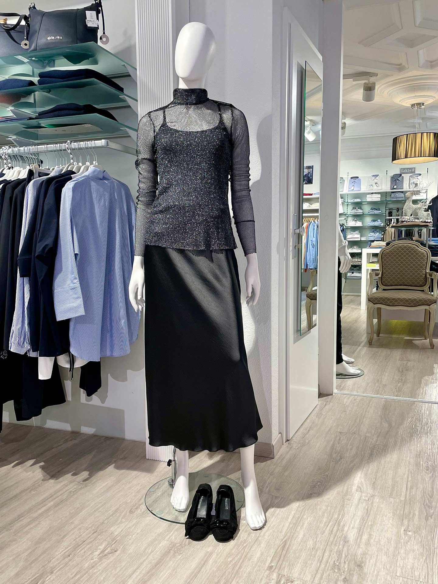 Riani Glitter-Rolli und Satin-Rock – Festlicher Glanz 2024